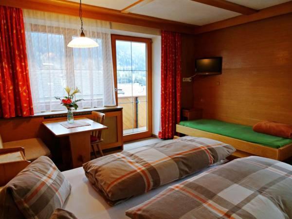 Haus Christina Hotel Trins Eksteriør billede