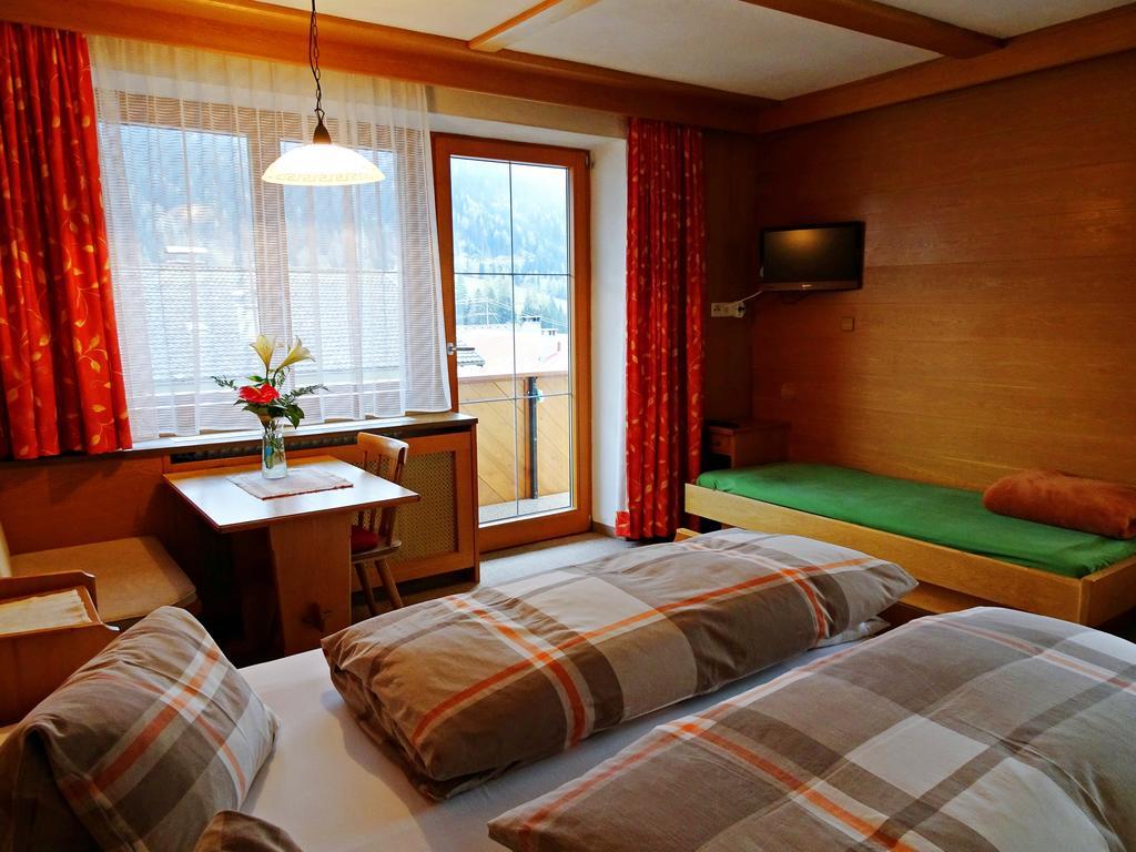 Haus Christina Hotel Trins Eksteriør billede