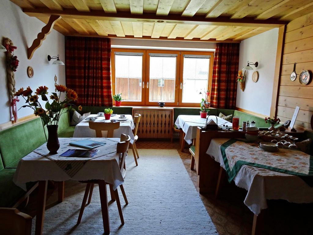 Haus Christina Hotel Trins Eksteriør billede