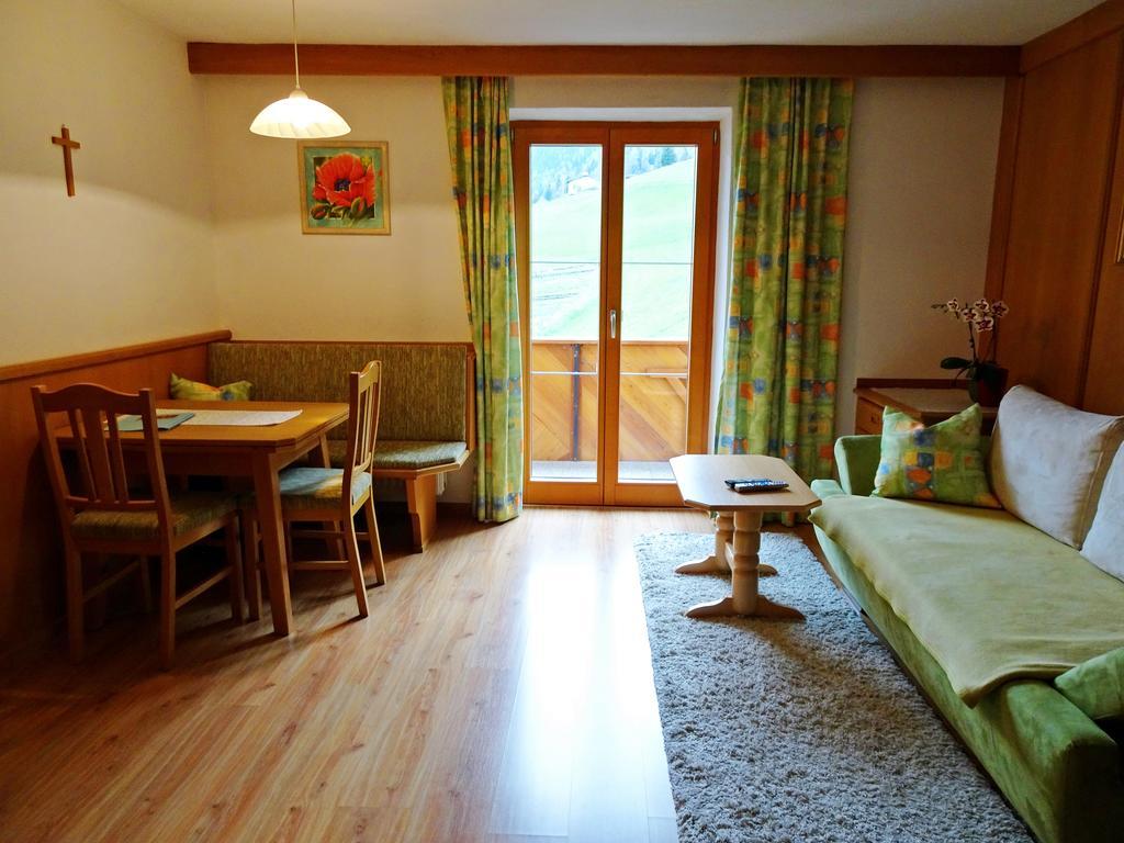 Haus Christina Hotel Trins Eksteriør billede